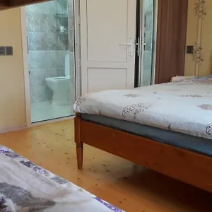 هاسانوفز بيت ضيافة