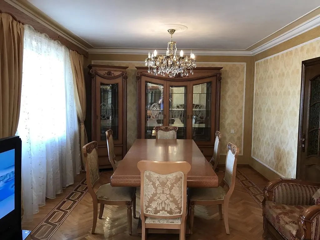 Gold Wall Apartment Baku